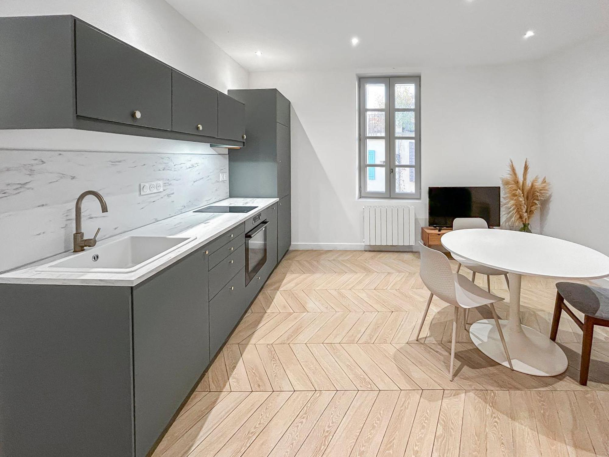 Hebergements Modernes & Cosy A Arles T3 Et T2 Elegants Ngoại thất bức ảnh