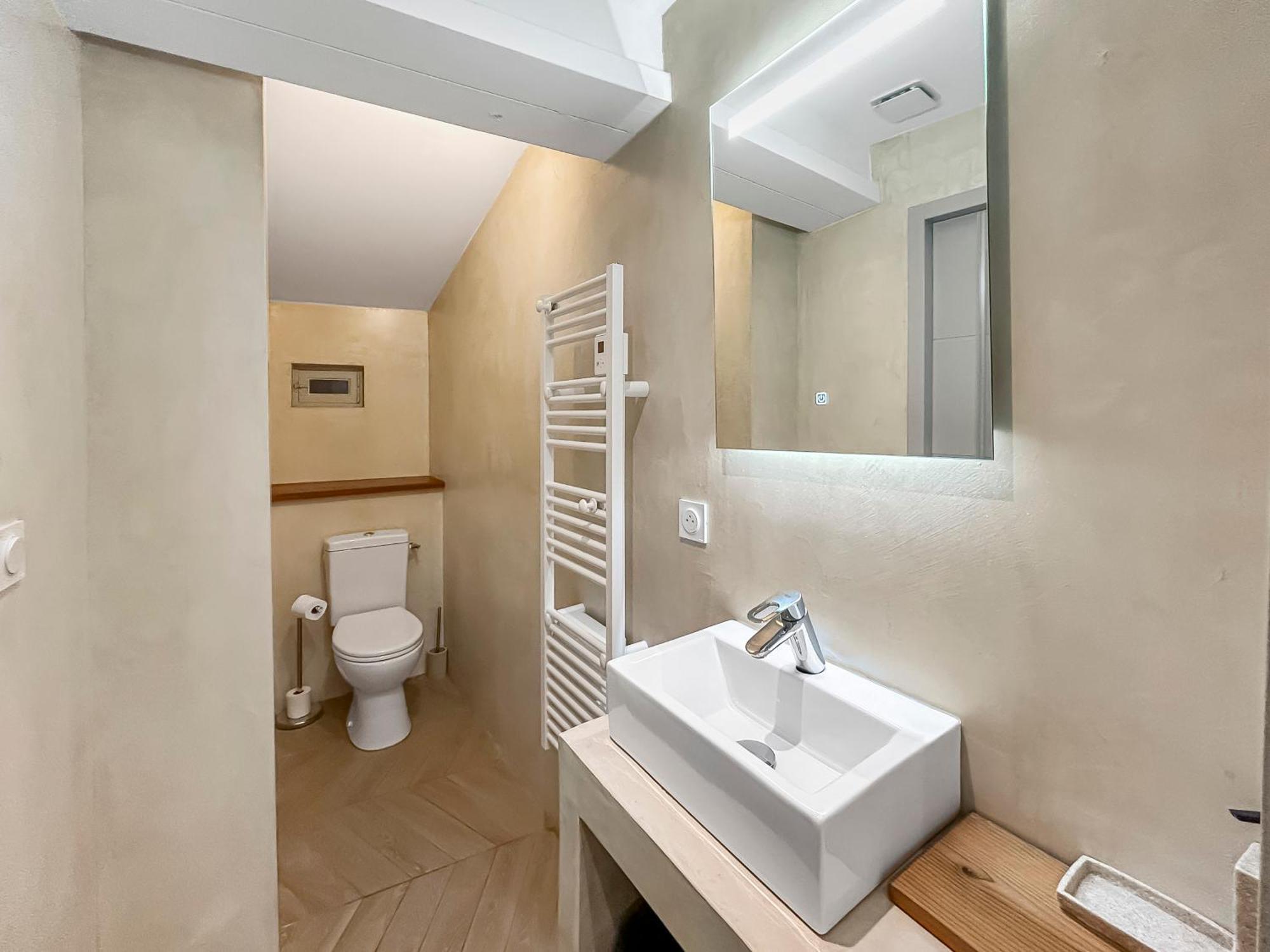 Hebergements Modernes & Cosy A Arles T3 Et T2 Elegants Ngoại thất bức ảnh
