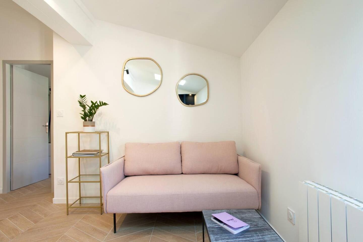 Hebergements Modernes & Cosy A Arles T3 Et T2 Elegants Ngoại thất bức ảnh